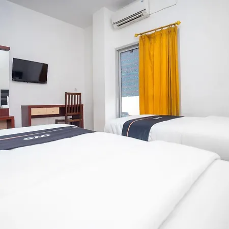 Oyo 2695 D'Es Guest House-2
